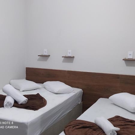 Pousada Quarto Com Ventilador,Ar Frigobar E Garagem Aparecida  Εξωτερικό φωτογραφία